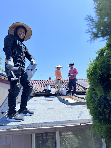 Truecraft Construction expert roofers on a replacement job in OC